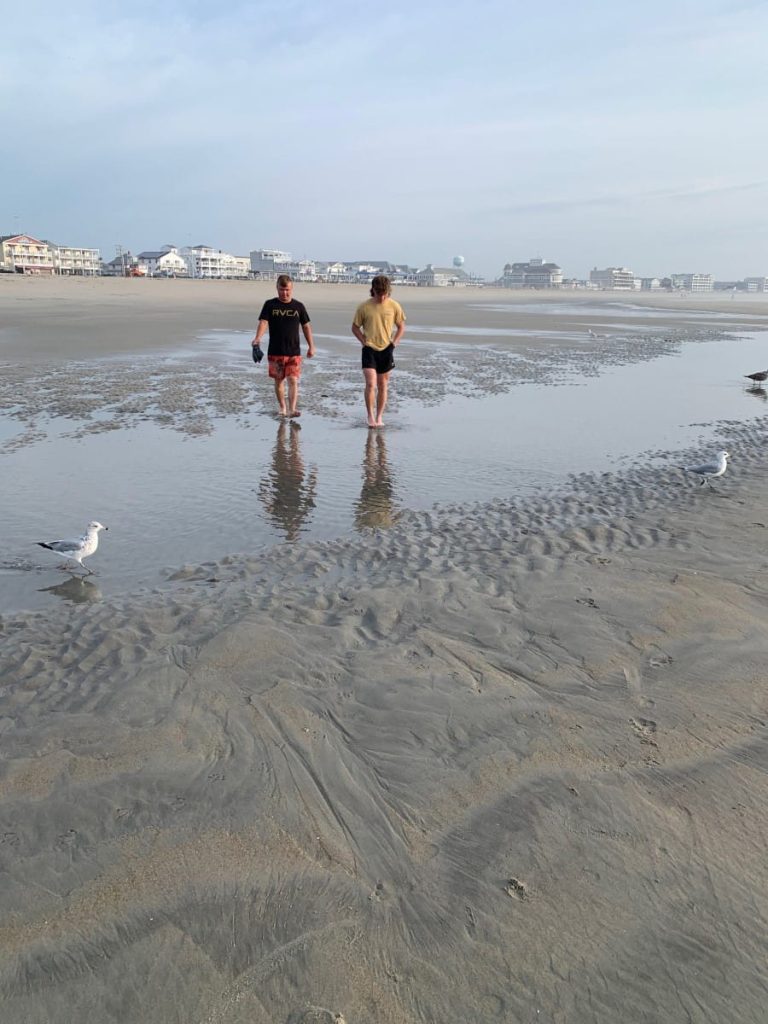 Jeb & Jesse Strolling